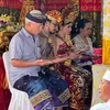 Foto Pernikahan Komika Gilang Bhaskara dengan Adat Hindu