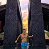 Chocolate Abs Andrew White
