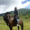 Liburan Mona Ratuliu ke Bromo