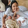 Foto Putri Kembar Zivanna Letisha yang Sudah Dua Bulan