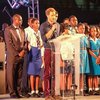 ＂I am honoured to be representing my grandmother The Queen as we celebrate the historic milestone of 50 years of independence of this nation. Her Majesty visited your beautiful country on the eve of independence in early 1966. The people of Barbados have held a special place in her heart ever since,＂ ujar Prince Harry dalam pidatonya.