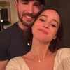 Foto Romantis Chris Evans dan Alba Baptista