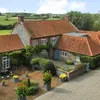 Rumah Mewah Pangeran Harry