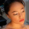 Marshanda pakai lipstik merah