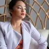 Marshanda pakai lipstik merah
