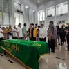 Salat Jenazah Vanessa Angel dan Bibi Ardiansyah