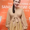 sandra dewi gold