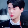 Foto Sehun EXO dengan Uban di Rambutnya