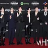 Foto Seleb Pria di Red Carpet MAMA 2022