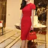 Raline Shah pakai gaun merah
