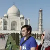 Rina Nose &amp; mantan suami ke India