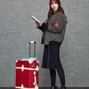 Park Shin Hye tampil stylish