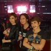 Najwa Shihab di konser Guns N Roses, Jakarta