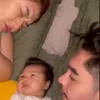 Foto Siti Badriah Kentut di Depan Baby Anak dan Suami