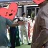 Foto Song Joong Ki Kondangan di Bali yang Bikin Fans Kaget