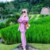 syahrini liburan mewah