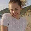 FOTO: Tampil Girly Miley Cyrus Makin Cantik di Klip \&#039;Malibu\&#039;!