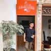 teras rumah mewah muzdalifah jadi cafe