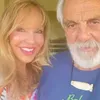 Foto Tommy dan Shelby Chong Mertua Rahma Azhari