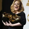 FOTO: Transformasi Penampilan Adele di Sepanjang Grammy Awards