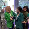 Foto Ussy Sulistiawaty Menggila dan Have Fun di Pesta Ultah Teman