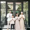  Verrell Bramasta dan Putri Zulhas Rayakan Lebaran Bersama