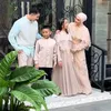  Verrell Bramasta dan Putri Zulhas Rayakan Lebaran Bersama