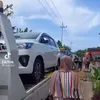 satu desa borong mobil 
