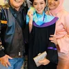 Foto Wisuda Nabila Rahmad Anak Betharia Sonata dan Willy Dozan