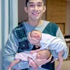  Zivanna Letisha dengan Bayi Kembarnya