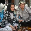 Nia Daniati, Farhat Abbas