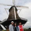 Ita Purnamasari dan Dwiki Dharmawan