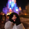 Gempi terpesona di Disneyland malam hari