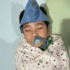 Potret Rafathar akting jadi bayi.