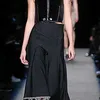 Kendall Jenner di atas Catwalk