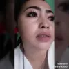 Potret Mpok Alpa yang Punya Hobi Unik, Foto dengan Mobil Mewah