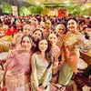 Gaya Bella Saphira di Resepsi Pernikahan Rasyid Rajasa