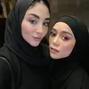 Lesti Dalam Balutan Busana Gelap