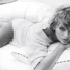 Gaya Seksi Taylor Swift Saat Jadi Model