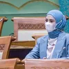 Gaya Mulan Jameela Saat Ngantor Sebagai Anggota Dewan