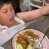 Gemasnya Abay Anak Deswita Maharani