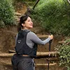 Ghea Youbi pegang trackpole di Lawu
