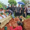 Gilang Dirga turun ke liang lahat