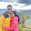 Seleb pamer kemesraan di Bromo