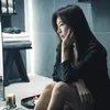 Ha Ji Won Duduk di Kamar Mandi