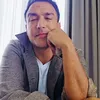 Hamish daud bertopang dagu