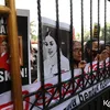 Fans Nikita Mirzani Demo Tuntut Pembebasan
