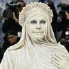 Heidi Klum jadi patung hidup