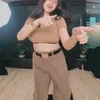 Jessica Iskandar pamer perut rata