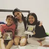 Potret kebersamaan Angel Karamoy dan 2 anaknya.